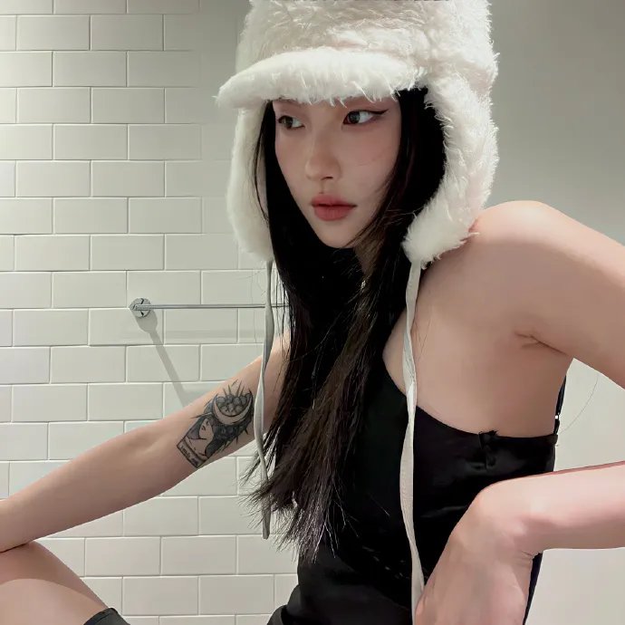 踮起脚尖靠近你